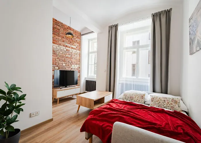 1min River Dancing House Апартаменты *